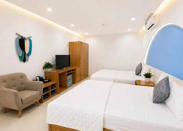 Khách sạn Domo Tuần Châu Hạ Long
